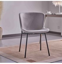 Juego de 4 Sillas con Estructura de Madera Tapizadas en Color Gris Claro y Patas Acabado Negro - Medidas 50x54x81 cm